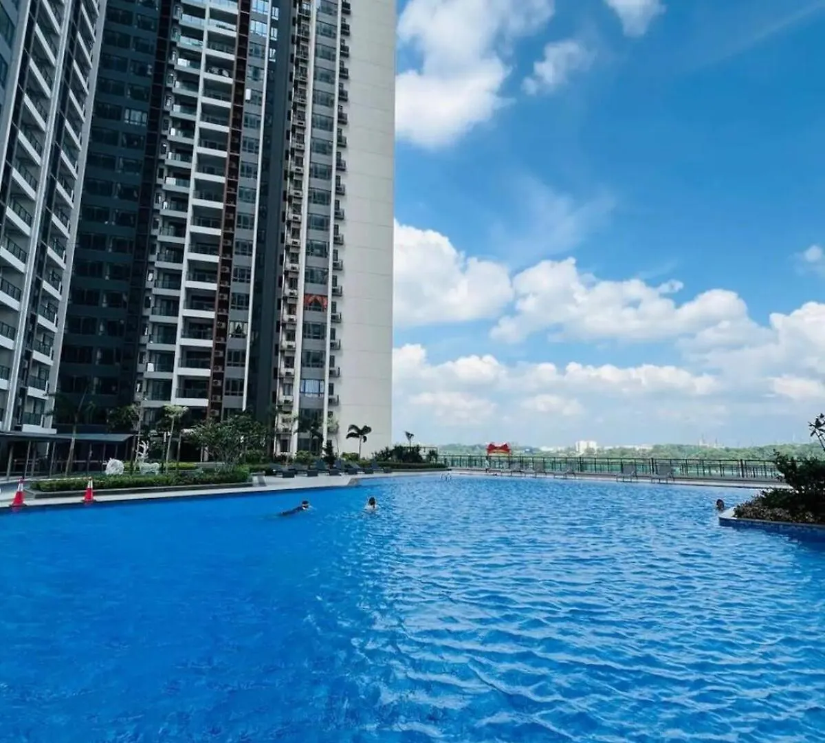 Rnf 2 Bedroom Escape With Netflix Side Sea View Johor Bahru 0*,  Malaysia